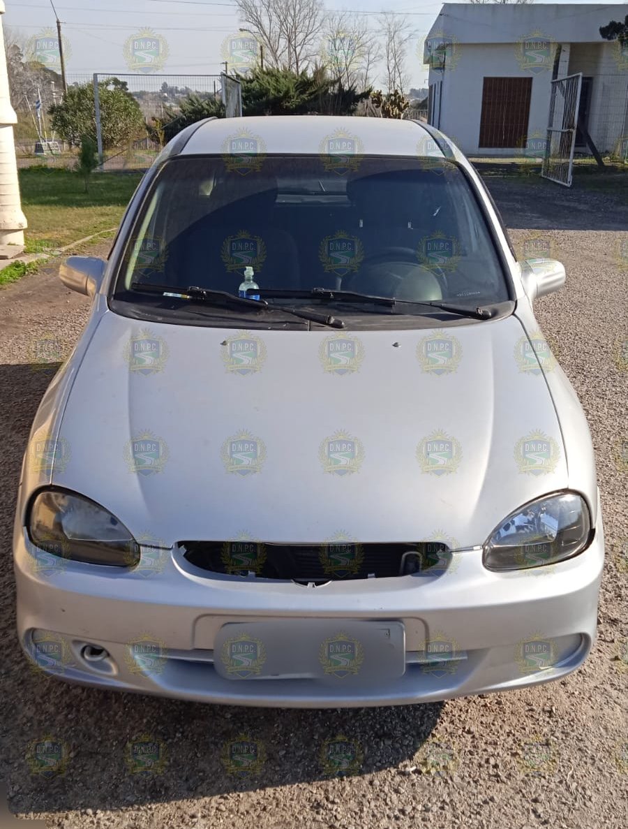 Caminera de Florida incautó vehículo por presunta infracción aduanera 2