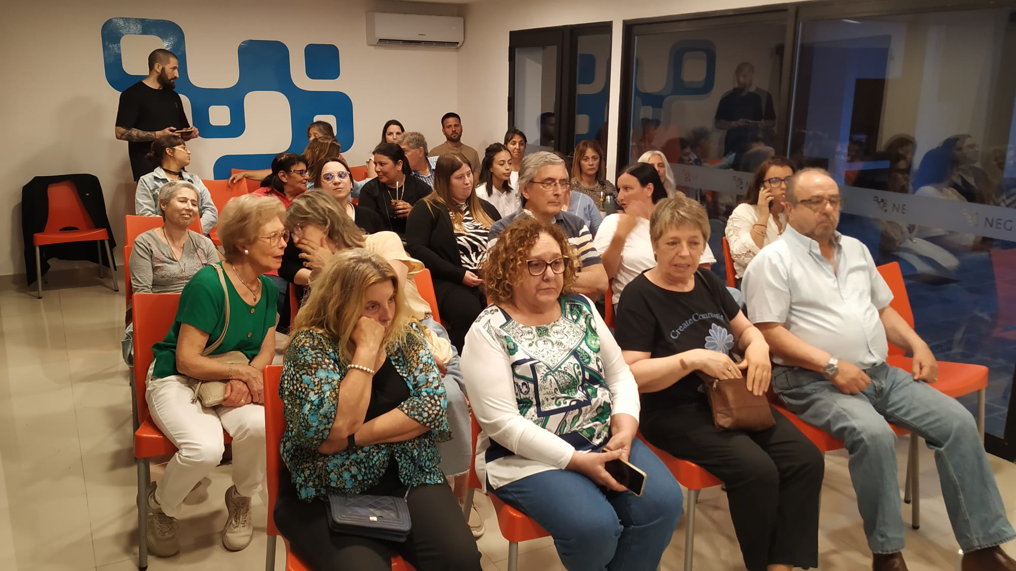Charla sobre Psicopatologías y discapacidad en el Centro Nélida Giacoya
