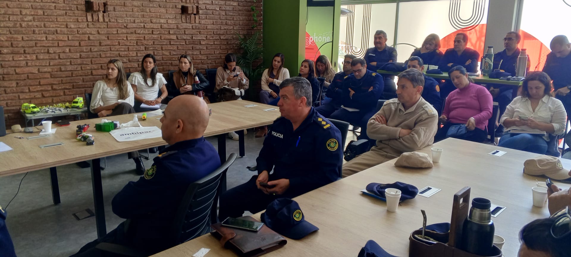Charla sobre reconocimiento e identificación en accidente con químicos. 4