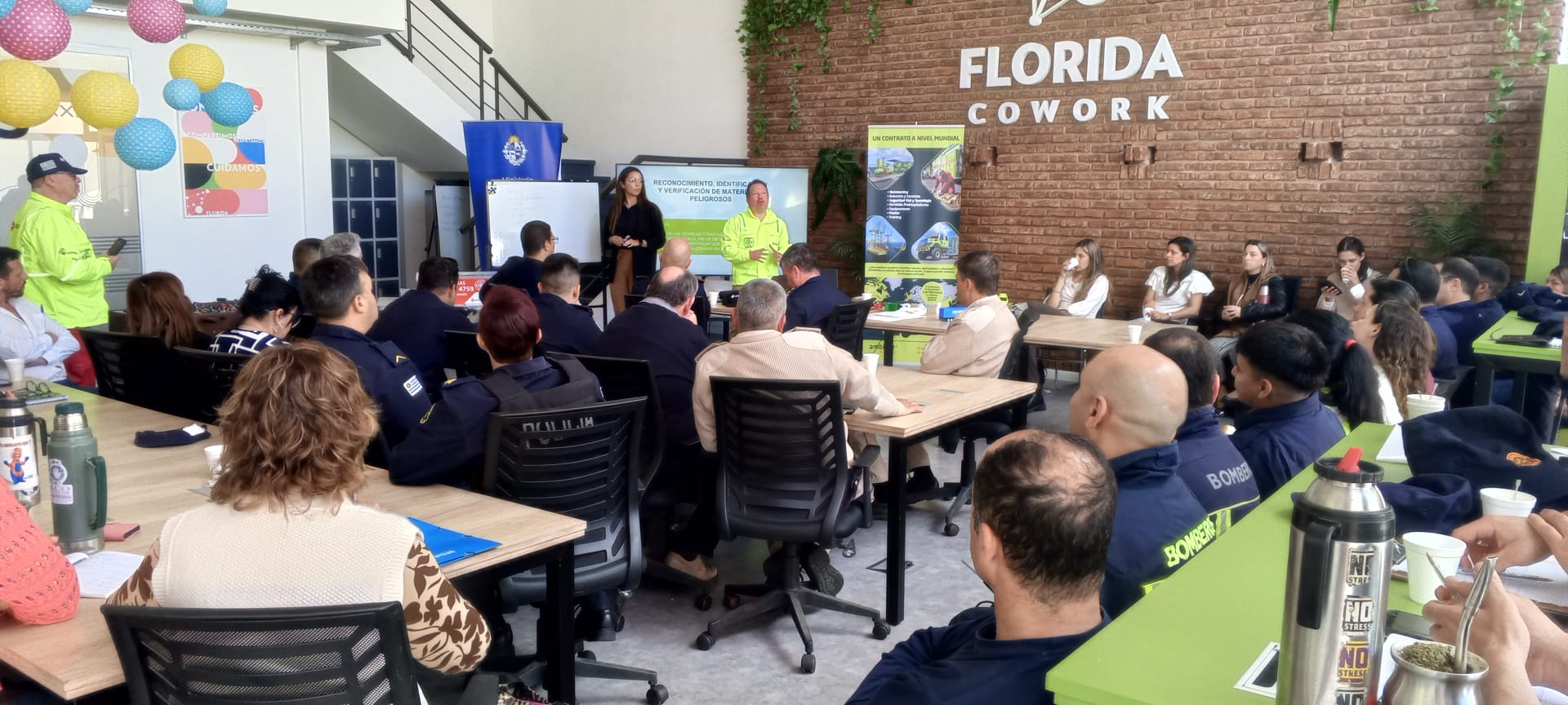 Charla sobre reconocimiento e identificación en accidente con químicosjpeg