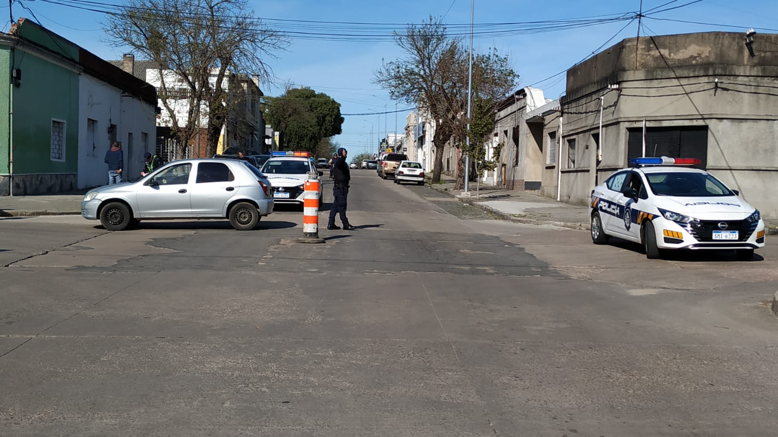 Choque entre auto y moto en Pocho Fernández y Baltasar Brum 2