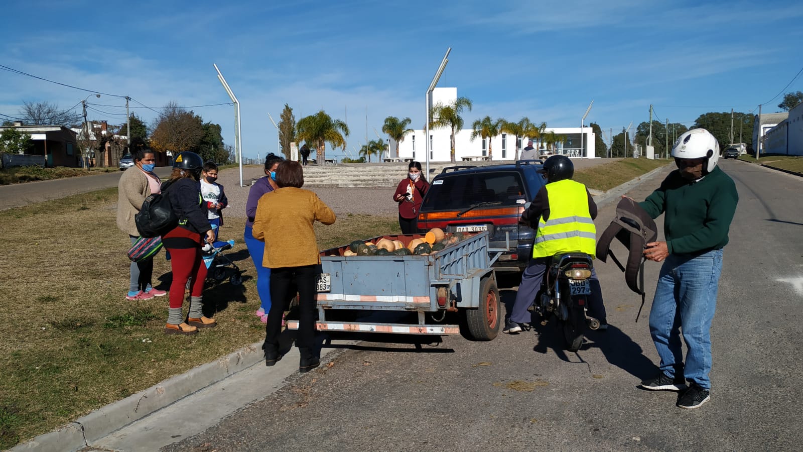 Comerciante de Florida regaló zapallos 3