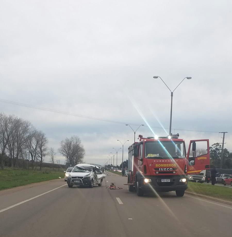 Conductor de camioneta falleció tras impactar con chata de camión en ruta 5