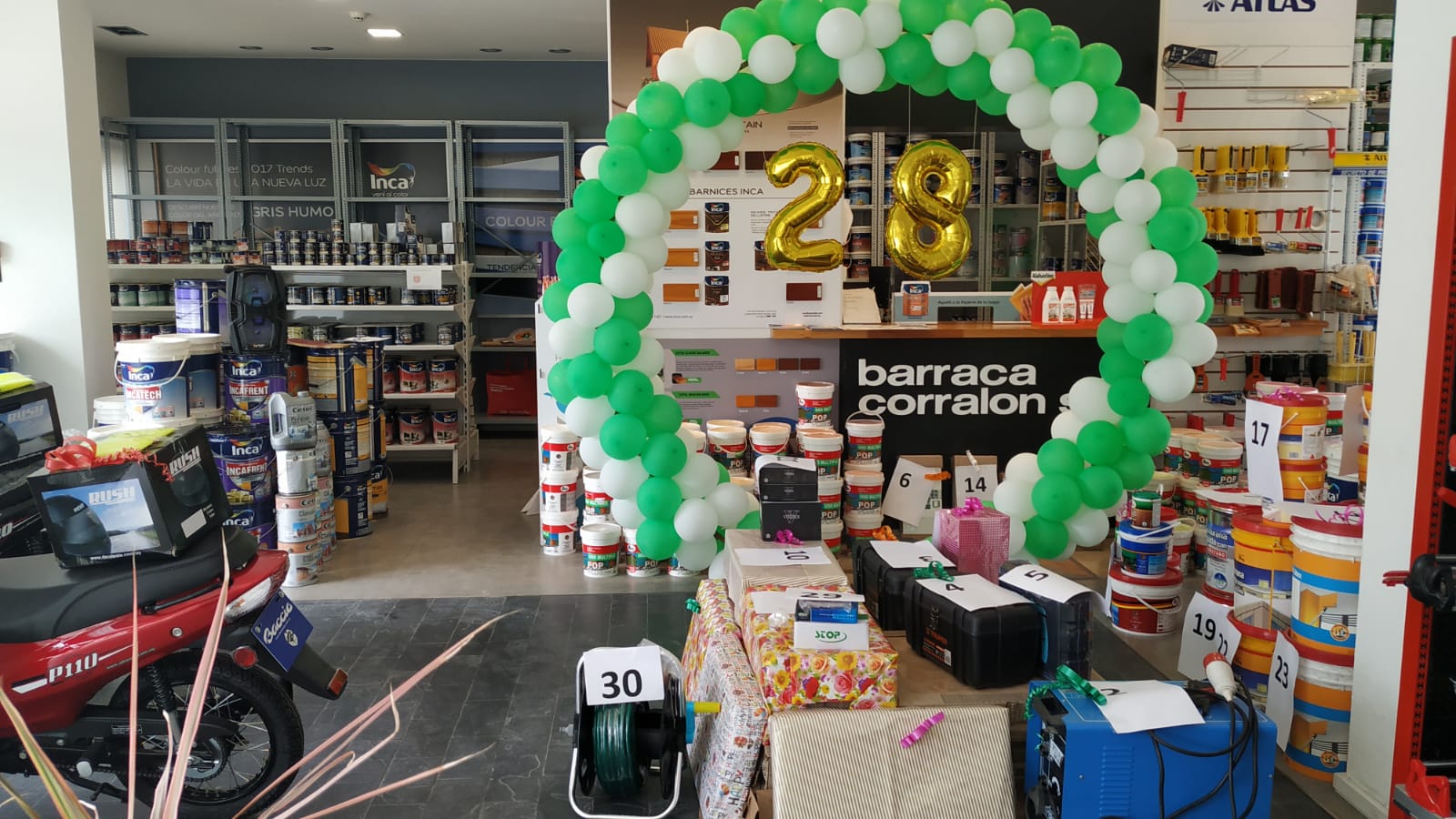 Corralón Sur sorteó 2 motos y 30 premios 2