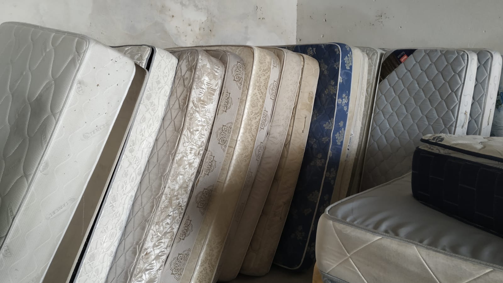 Desarrollo Social recibió donación de colchones de la empresa Florida Telecom 2