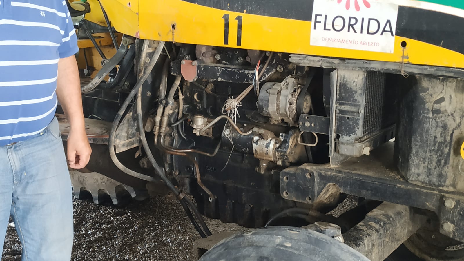 Destrozan tractores del Hipódromo Irineo Leguisamo 2