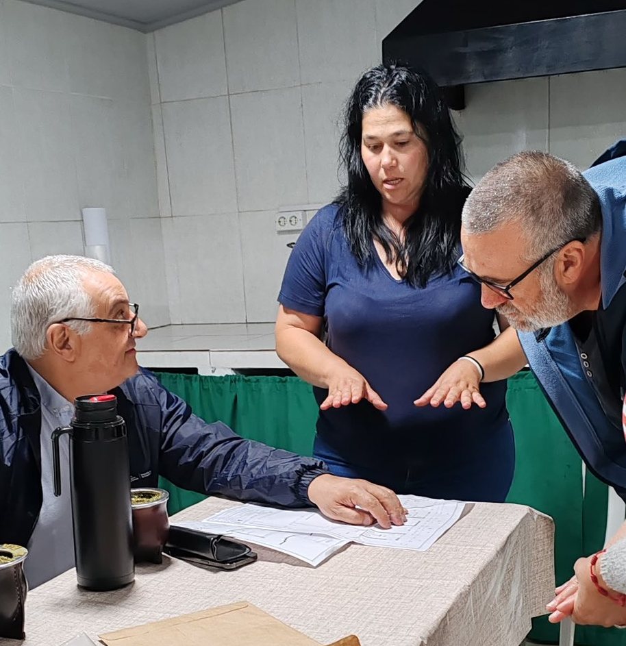 Diputado Rodríguez Gálvez y autoridad del MTOP se reunieron con instituciones de Fray Marcos2