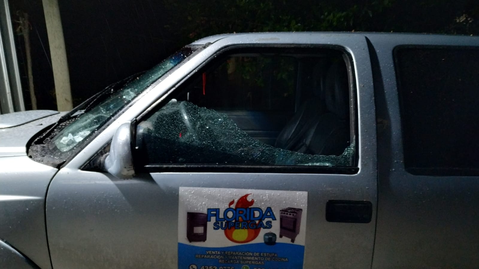 Dos personas ingresan y generan daños en comercio del barrio Piedra Alta 2