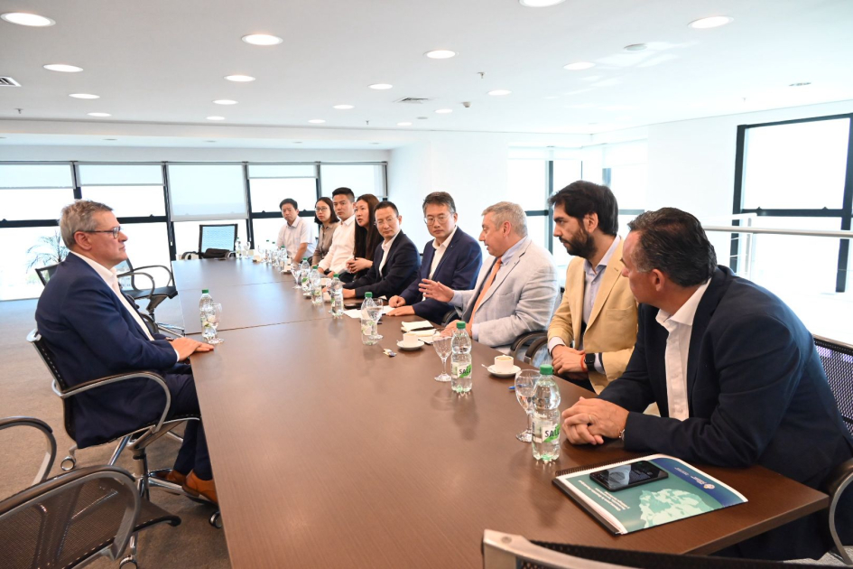 Enciso se reunió con autoridades del gobierno nacional y UTE por proyecto de energía renovable