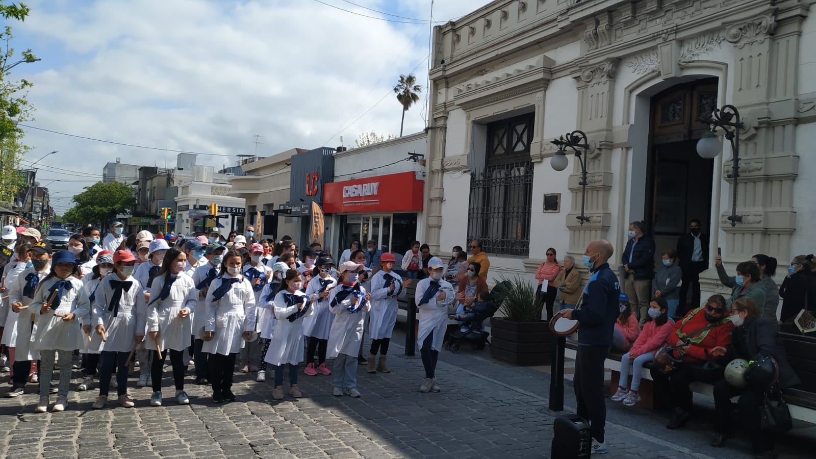 Escuela de Educación Artística realizó desfilejpg