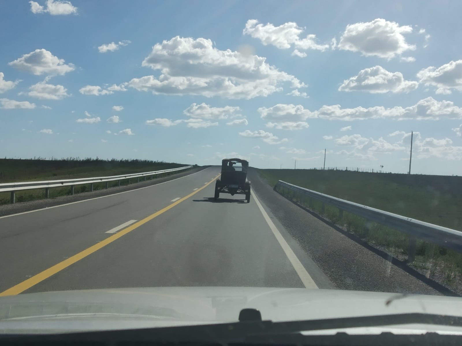 Familia floridense se despidió de una histórica cachila Ford T de casi 100 años. 3