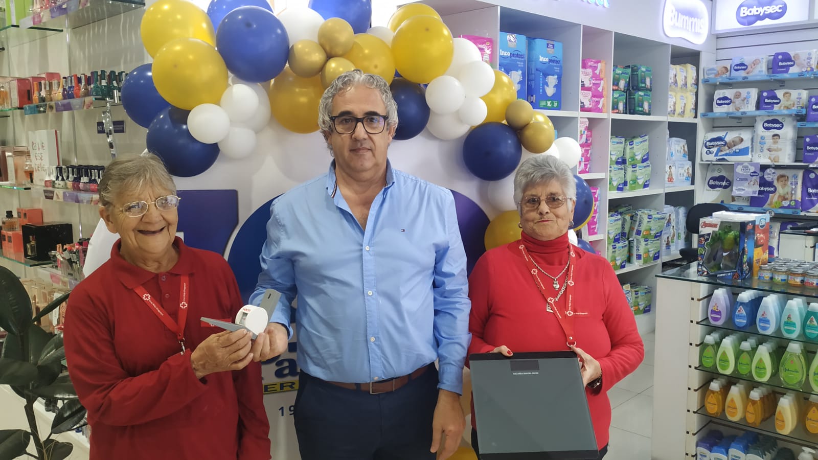 Farmacia Pasteur realizó donación a Cruz Roja Florida 2