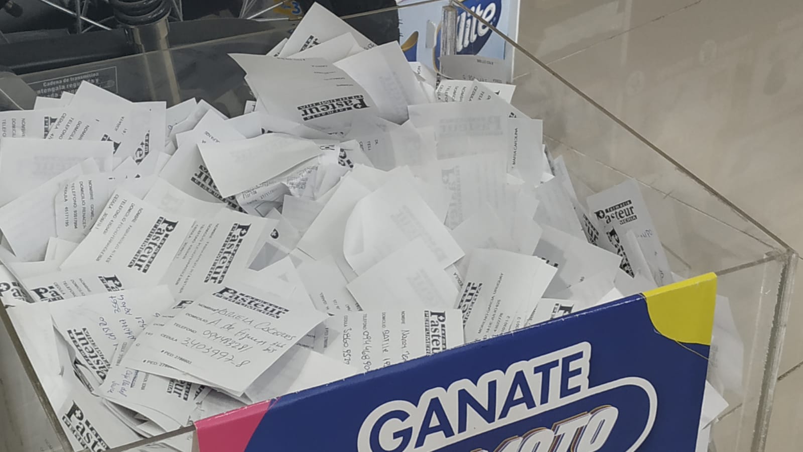 Farmacia Pasteur sorteó otra moto 2