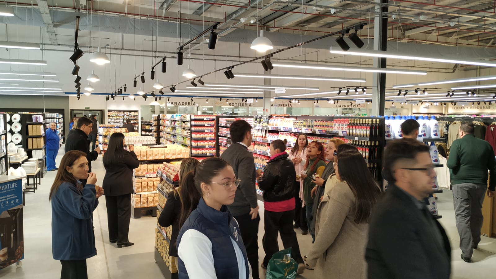 Florida Shopping Se realizó la inauguración de Supermercado Nativo 3