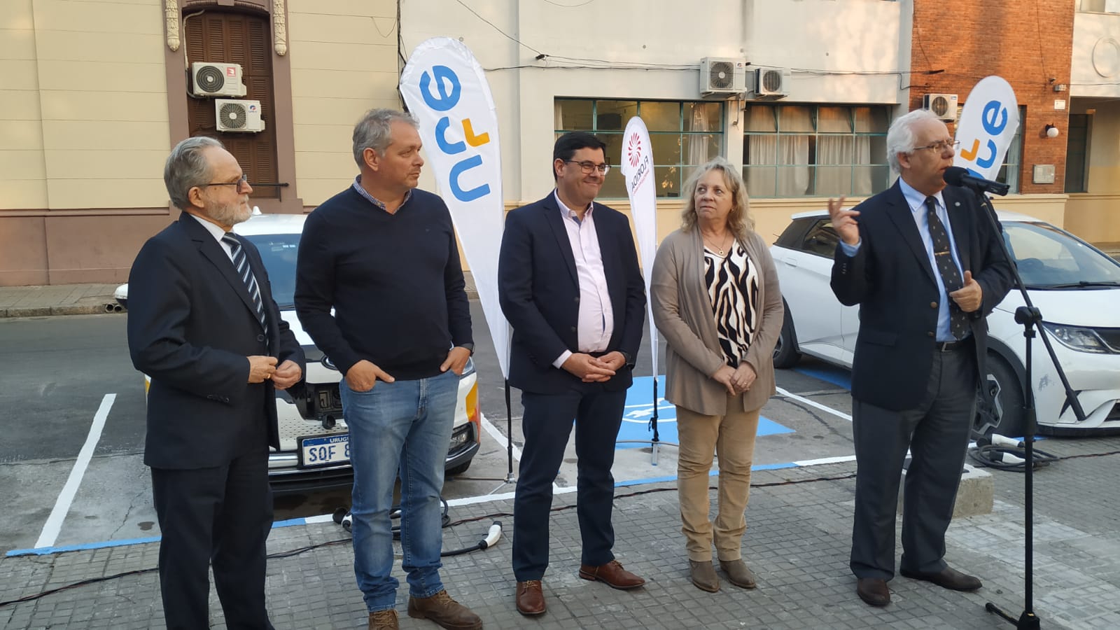 Florida cuenta con nuevo punto de carga para vehículos eléctricos 3