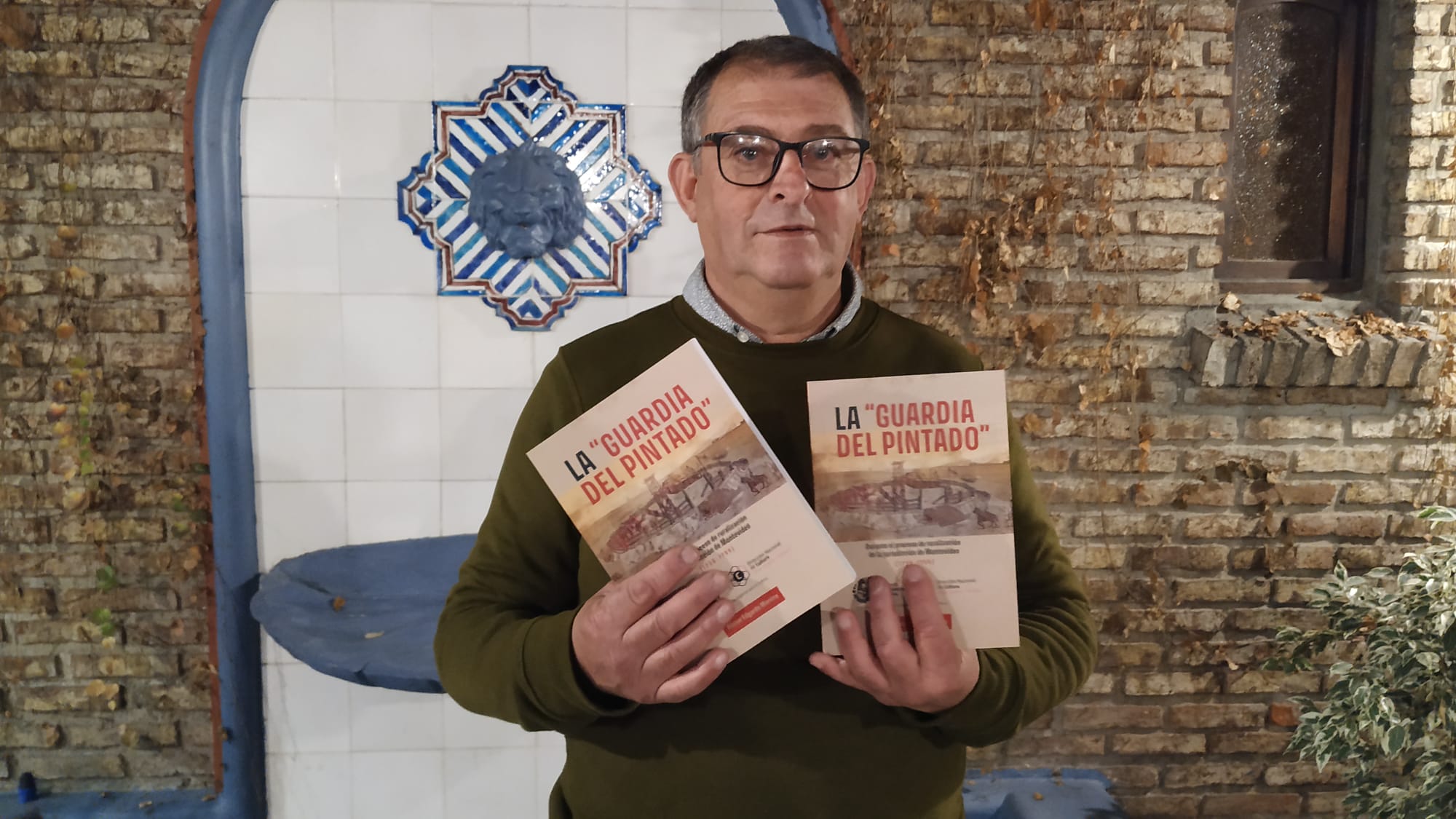 HECTOR MOREIRA PRESENTACION LIBRO