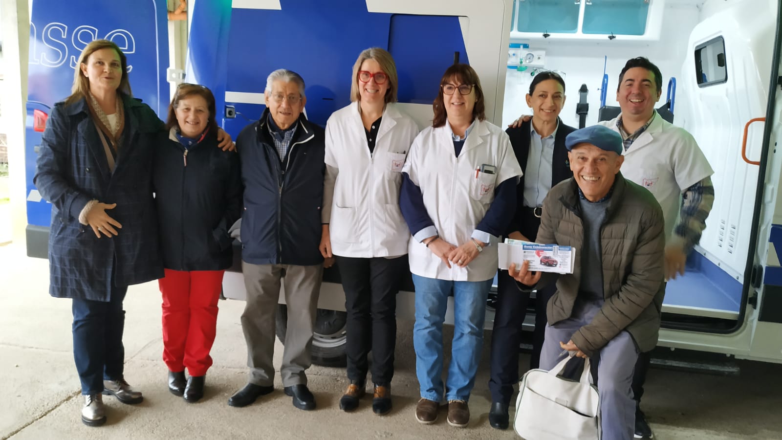 Hospital Florida cuenta con nueva ambulancia