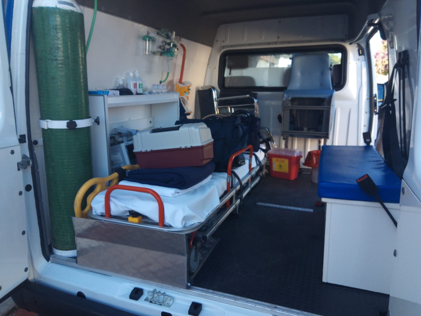 Hospital Florida y Policlínica de 25 de Agosto cuentan con nuevas ambulancias 0km 8