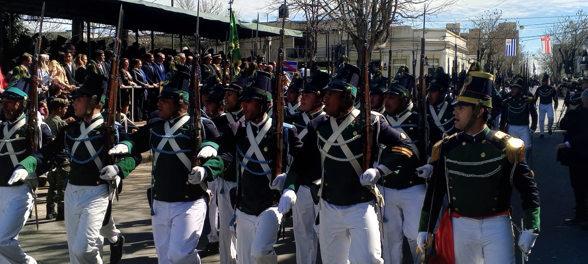 Declaratoria de la Independencia Imágenes del desfile cívico militar 12