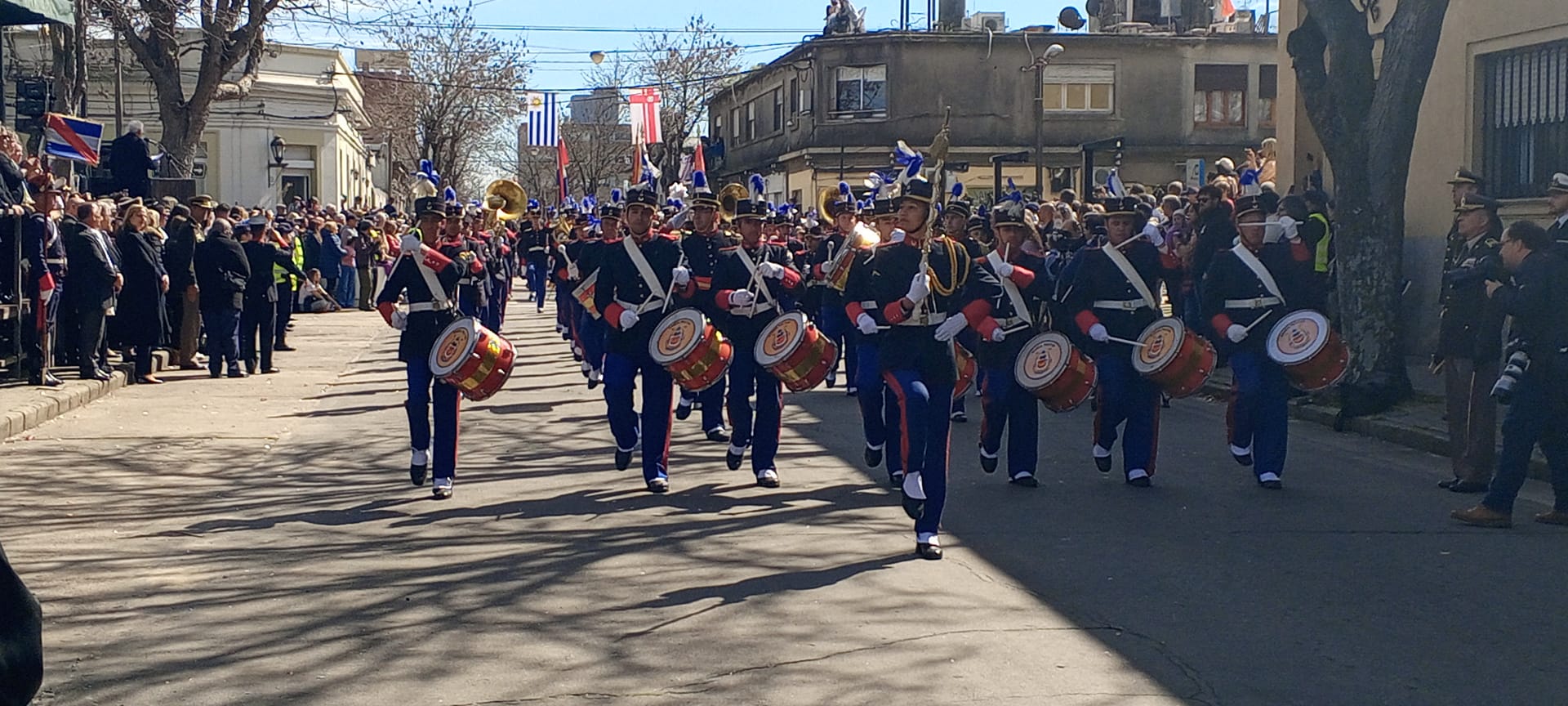 Declaratoria de la Independencia Imágenes del desfile cívico militar 18