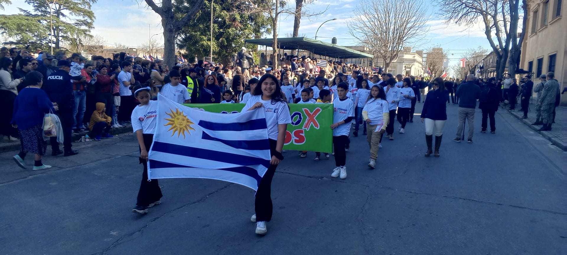 Declaratoria de la Independencia Imágenes del desfile cívico militar 24