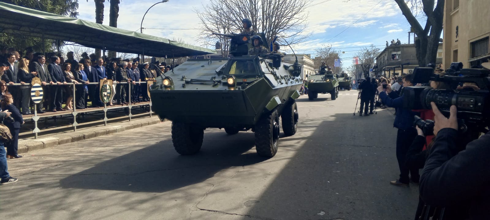 Declaratoria de la Independencia Imágenes del desfile cívico militar 3