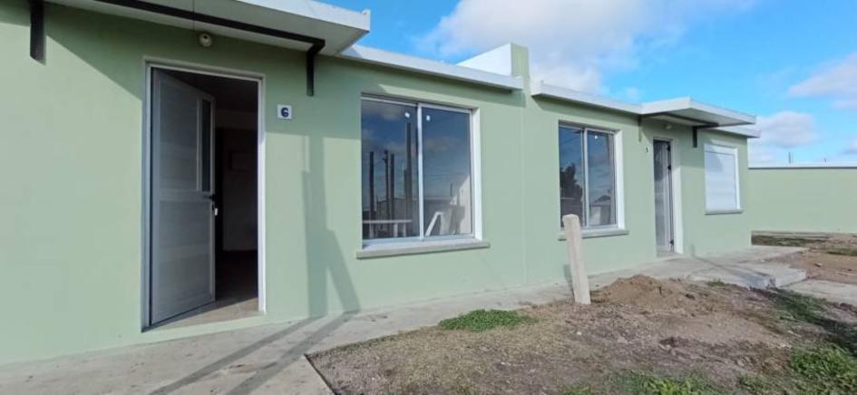 Inauguración de viviendas en Cardal