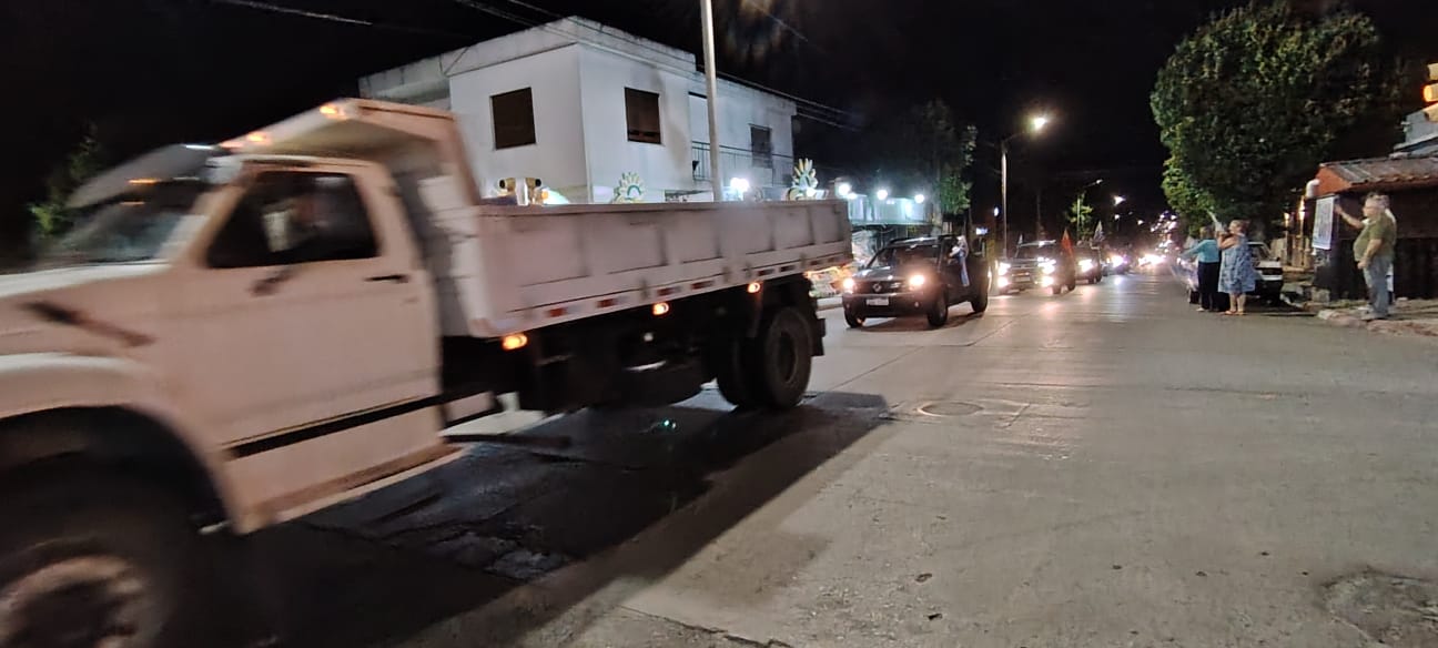 Integrantes de la Coalición de Florida realizaron caravana de cierre de campaña