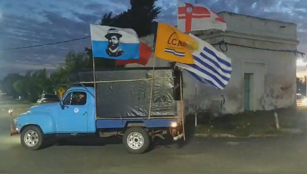 Integrantes de la Coalición de Florida realizaron caravana de cierre de campaña