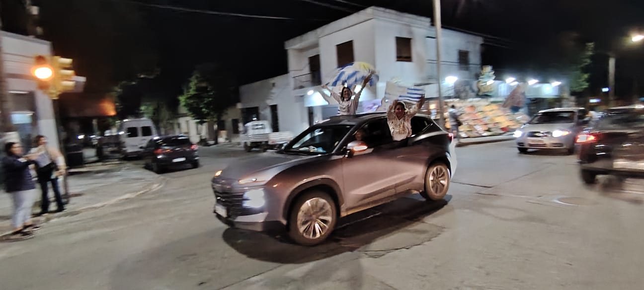 Integrantes de la Coalición de Florida realizaron caravana de cierre de campaña 9