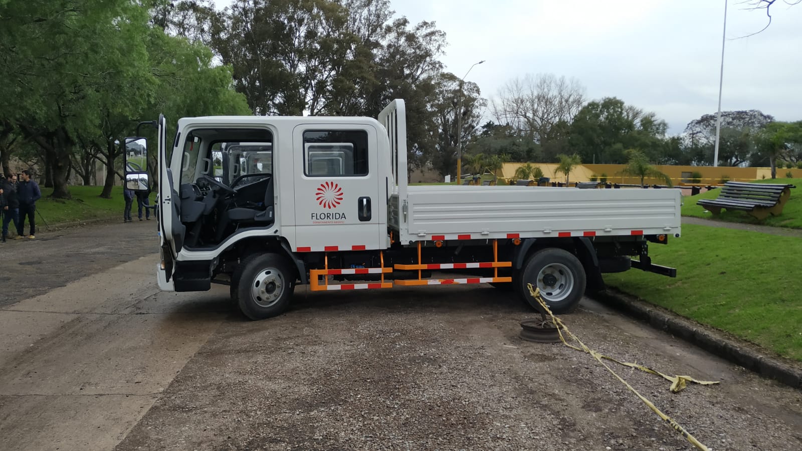 Intendencia presentó nueva flota de camiones doble cabina. 2