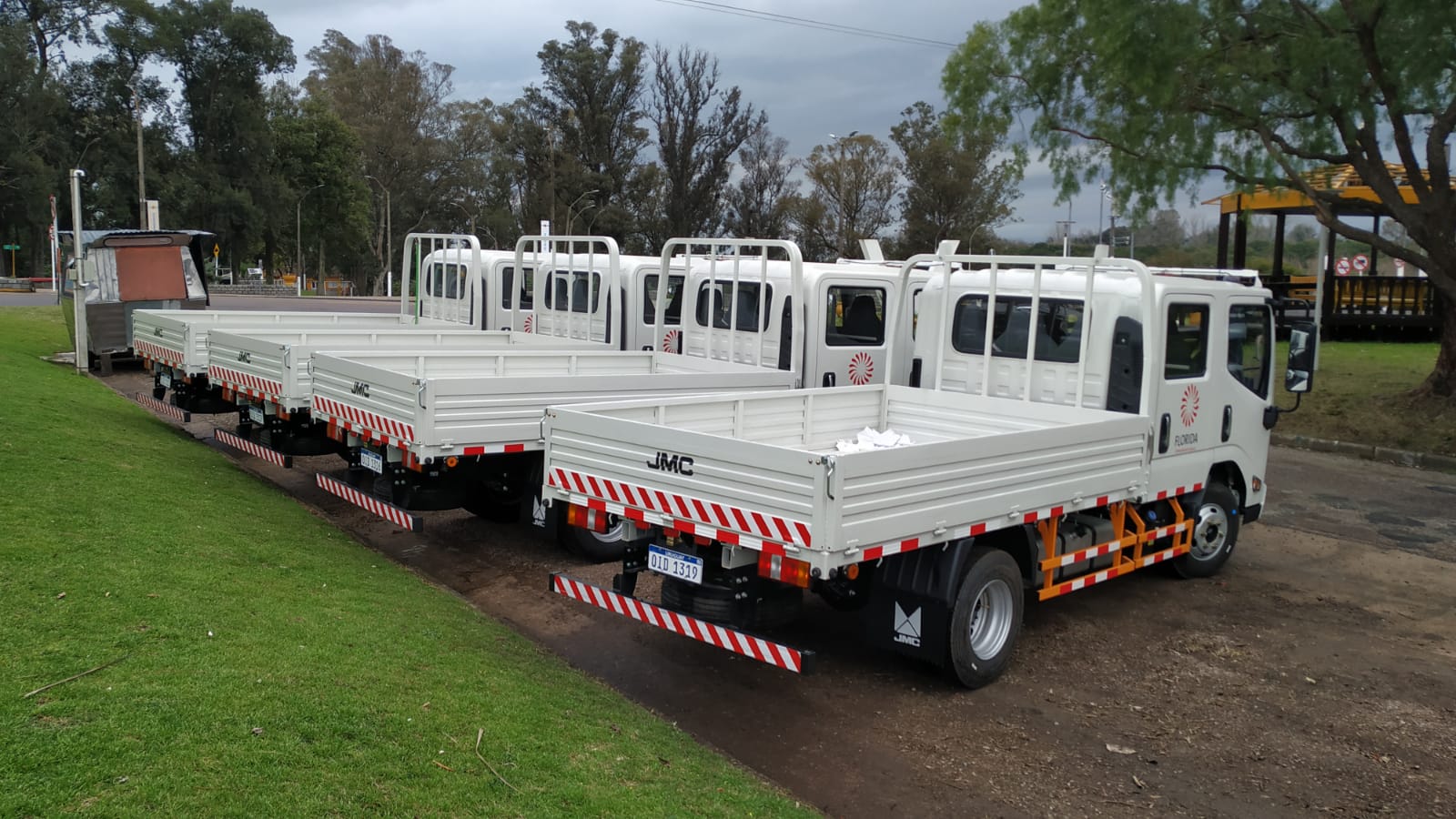 Intendencia presentó nueva flota de camiones doble cabina. 4