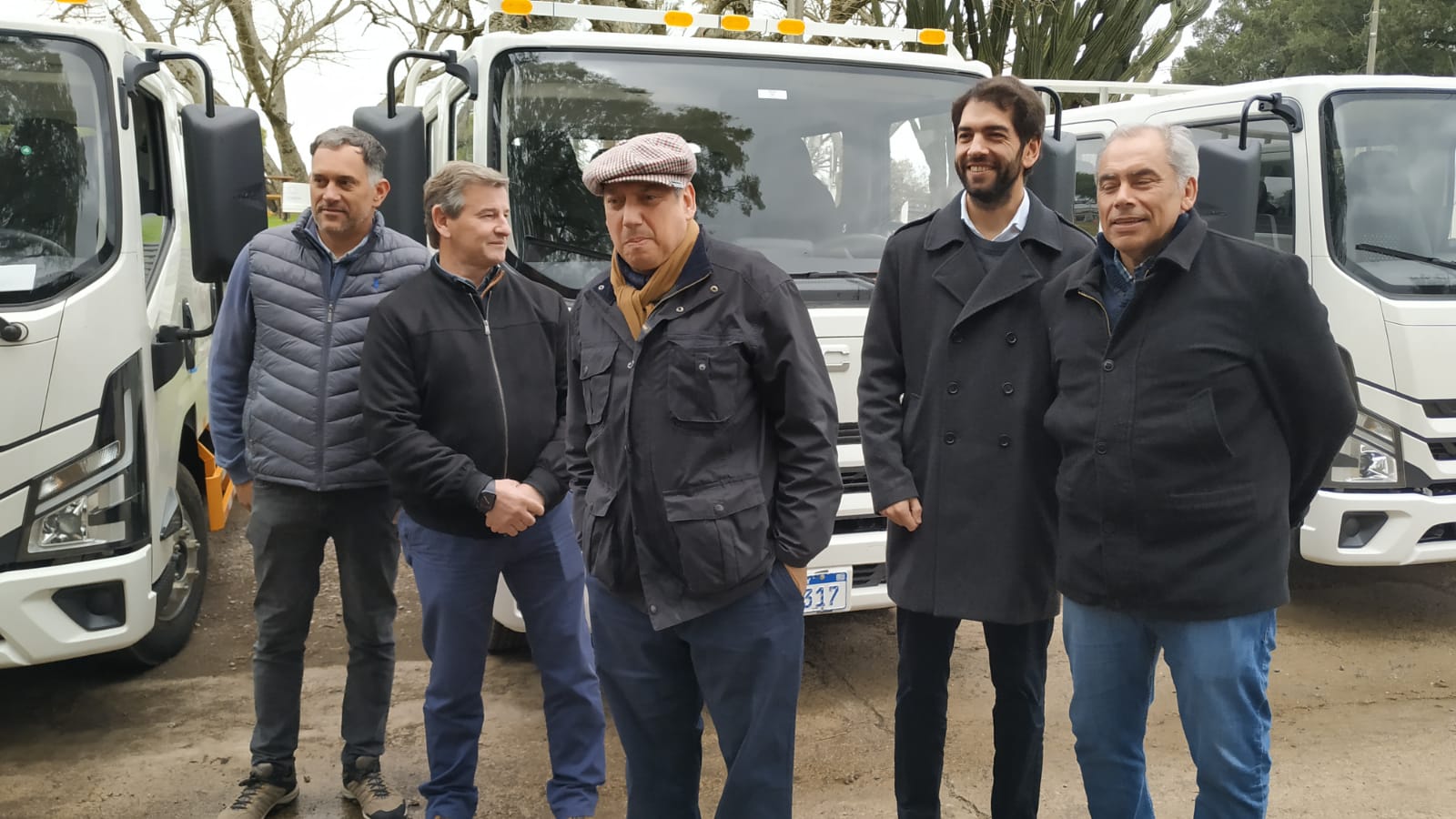 Intendencia presentó nueva flota de camiones doble cabinajpeg