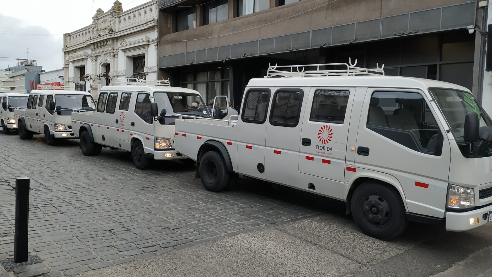 Intendencia presentó nueva flota de camiones utilitarios 4