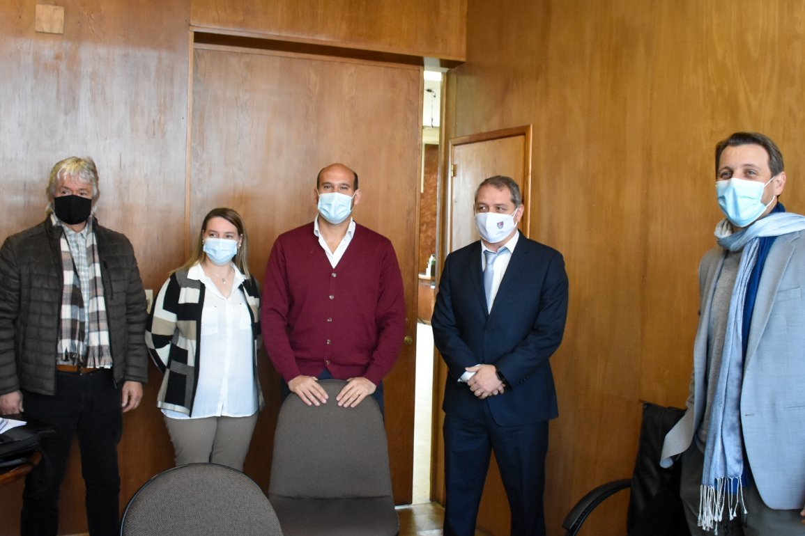 Intendencia y MIDES conformaron agenda de trabajo
