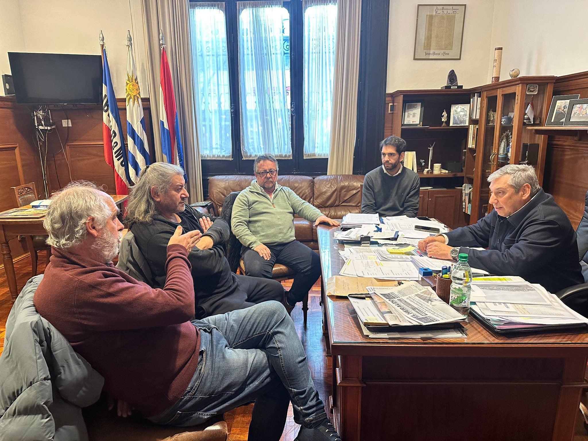 Intendente Enciso se reunió con referentes del Frente Amplio