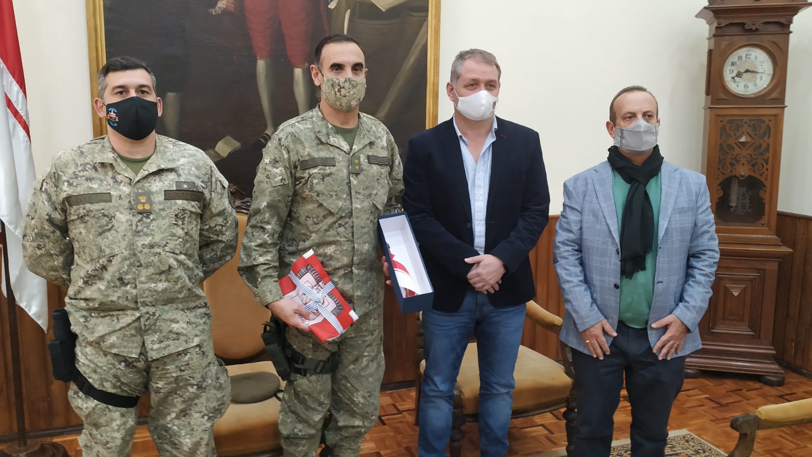 Intendente Guillermo López recibió al Gral. Omar Carabajal Comandante de la División Ejército II 2