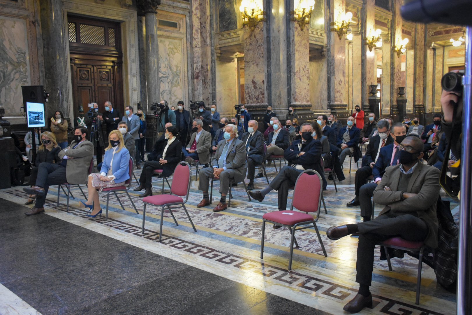Intendente López participó de ceremonia por los 150 años de la llegada del abastecimiento de Aguas Corrientes a Montevideo 2