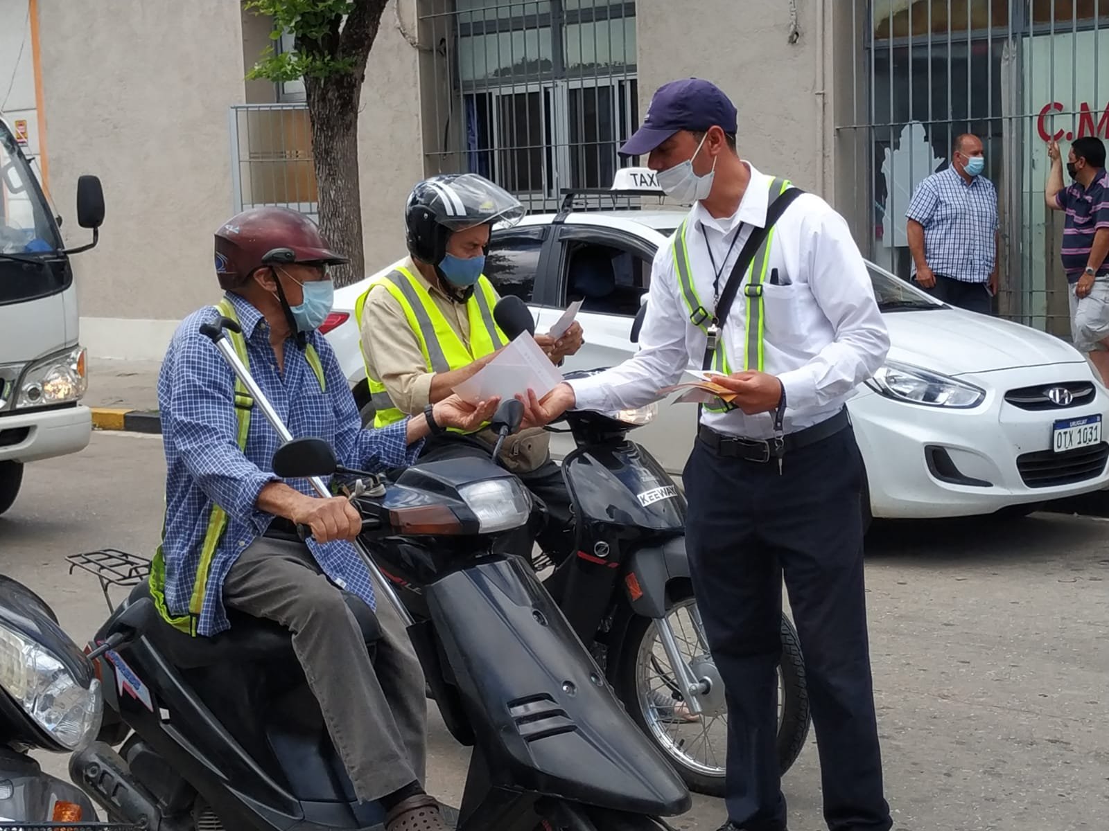 Intervención en centro de la ciudad en el marco de la campaña Movete Seguro