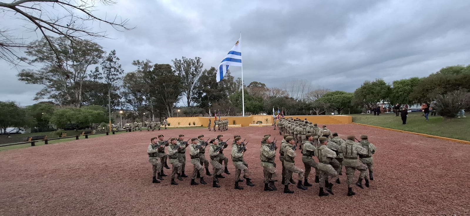 Izado del Pabellón Nacional 2024 3