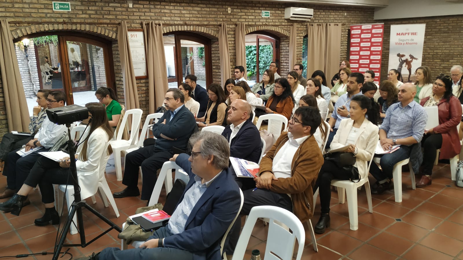 Jornada de Derecho en la Asociación Española 3