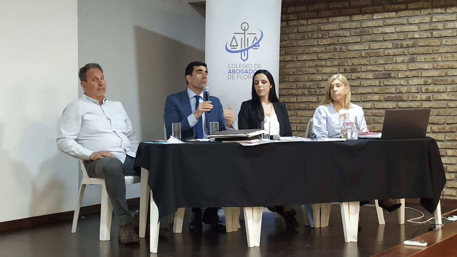 Jornada de Derecho en la Asociación Española 4