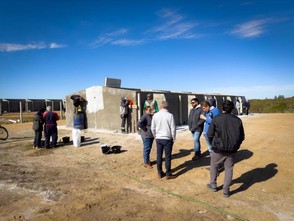 Jornada de voluntariado de pintura en el albergue transitorio Florida