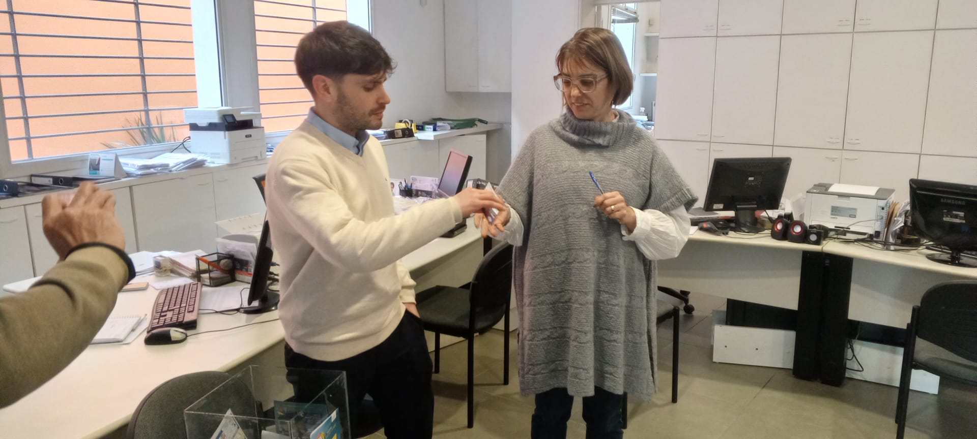 Jueves de los Descuentos CCIF sorteó un TV Smart 4