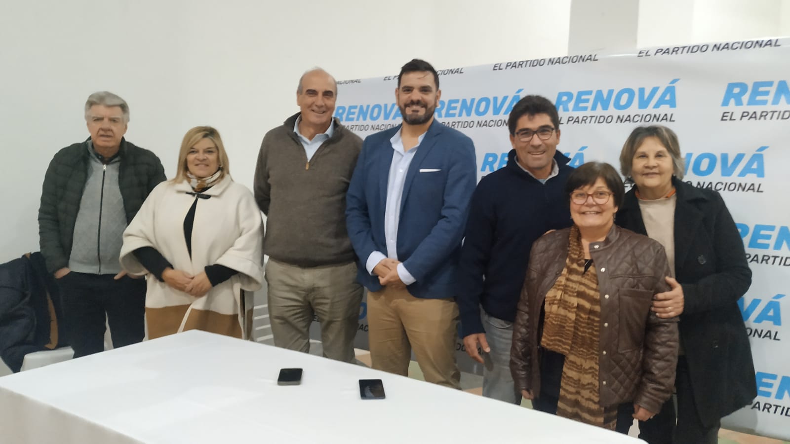Juntos Se lanzó la candidatura a la diputación de Cayetano Stopingi