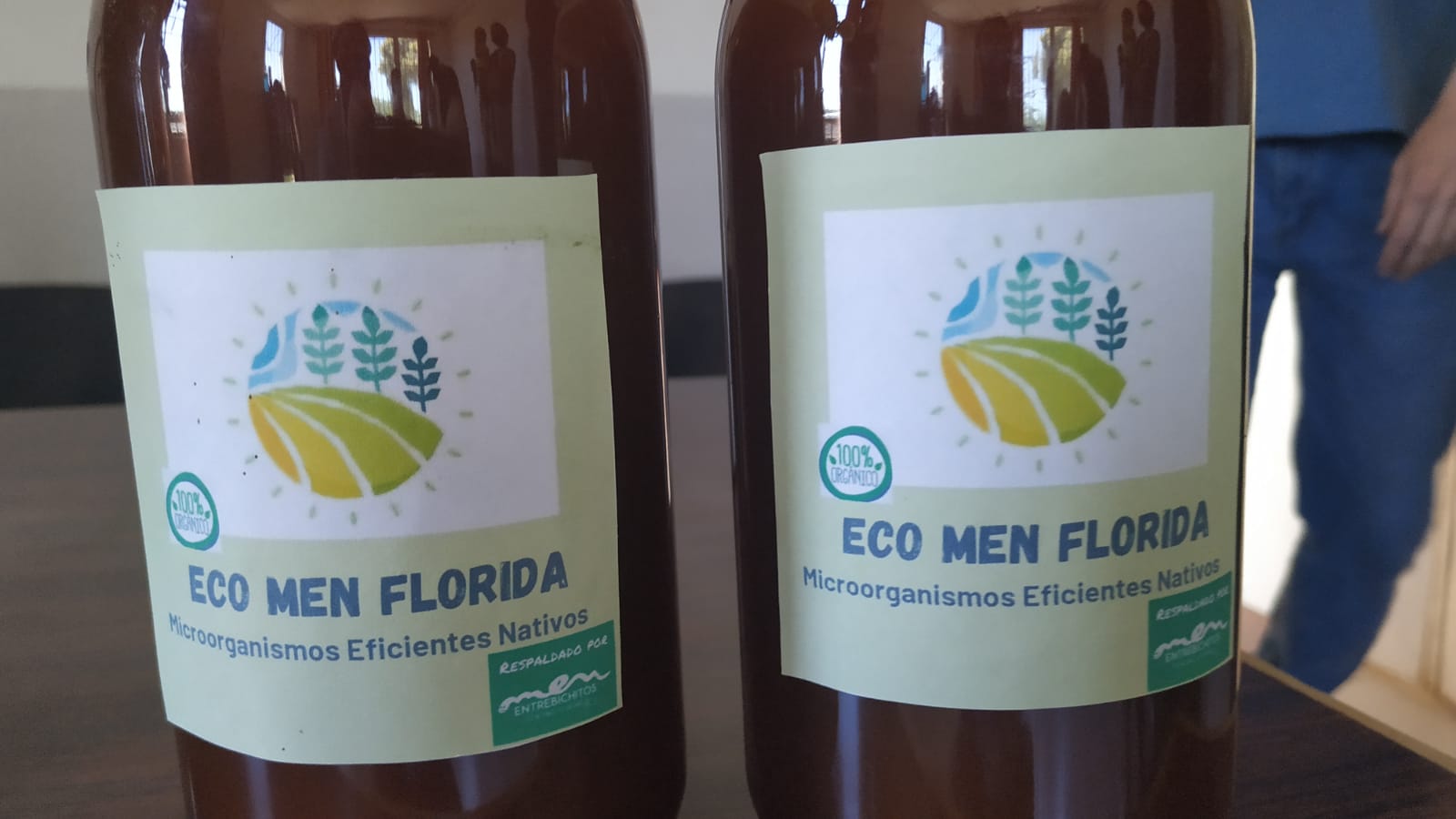 Jóvenes del Centro Juvenil Integral de INAU crearon producto en base a microorganismos eficientes