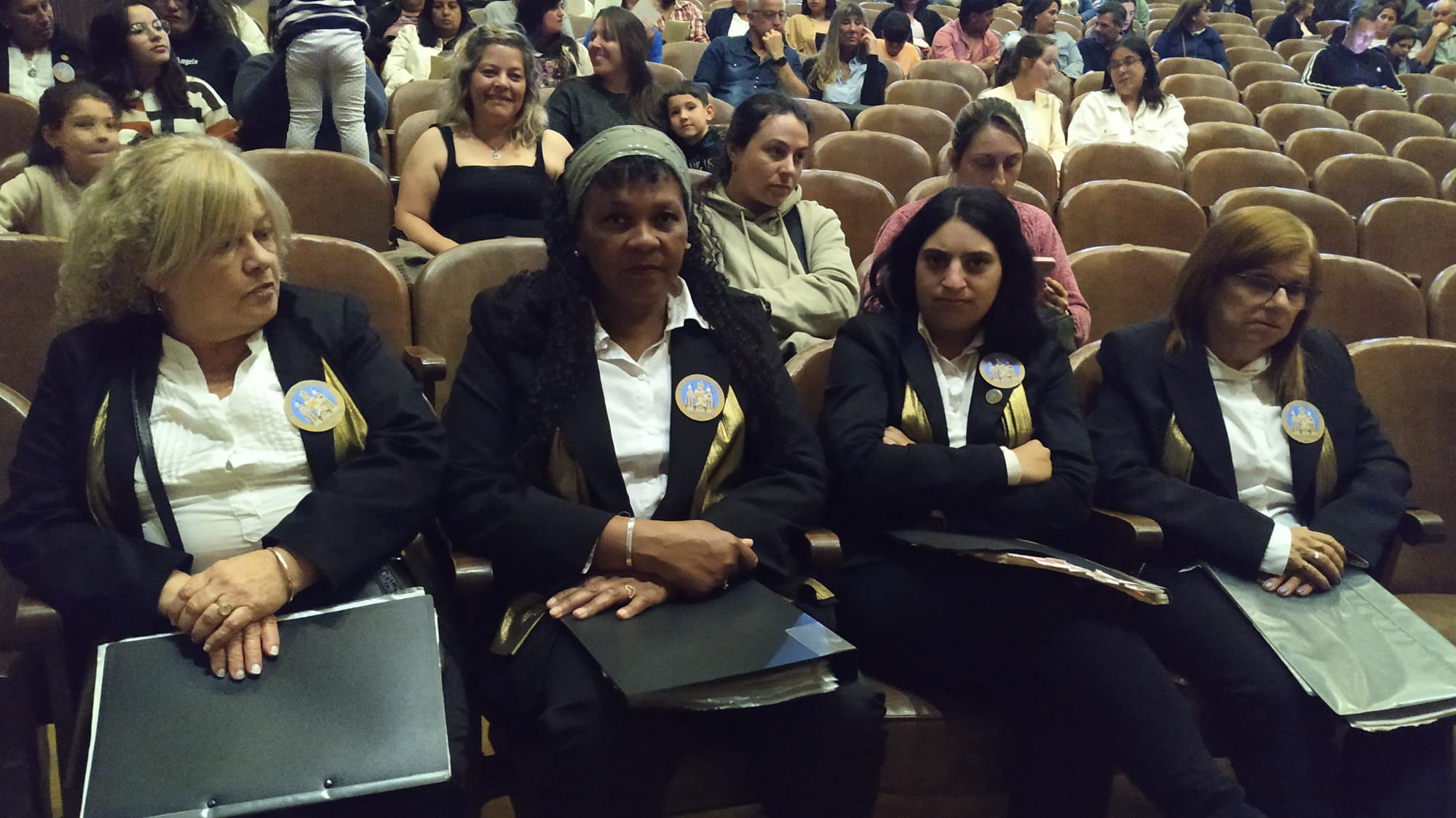 Maestros jubilados y con más 30 años de labor fueron homenajeados 5