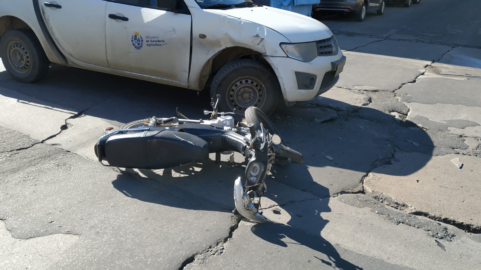 Motonetista impactó con camioneta del MGAP 2