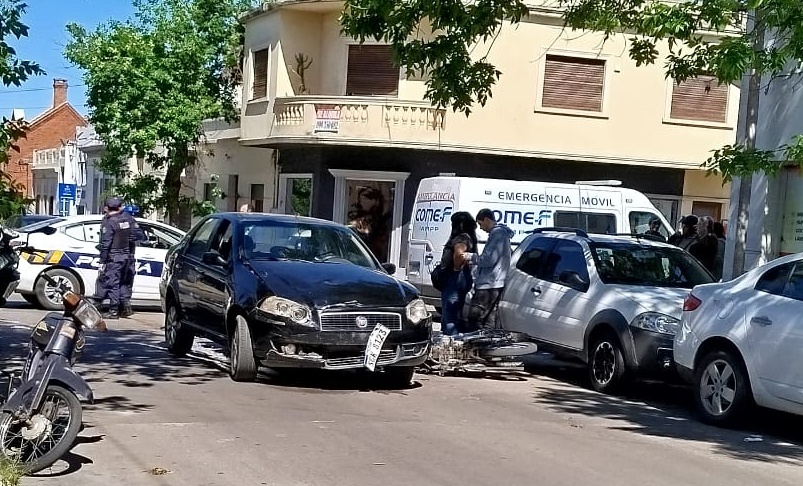 Motonetista lesionado tras accidente en A.M. Fernández y Suarez 2