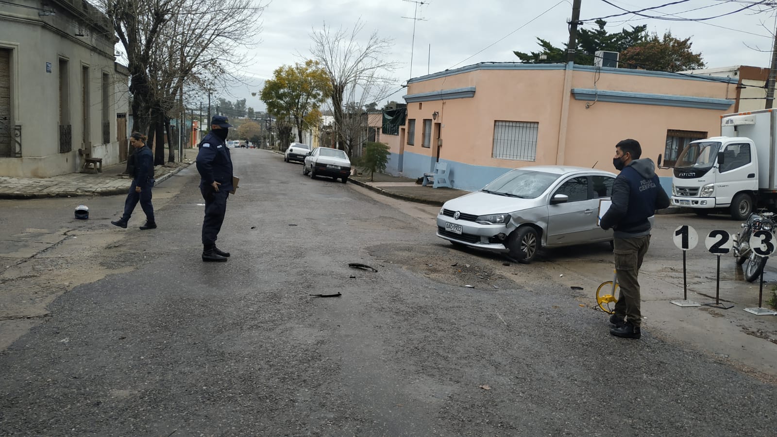 Motonetista lesionado tras accidente en Figueredo y Herrera 3